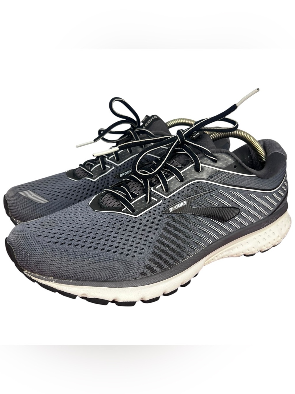 Brooks Ghosts 12 Men’s Sz 12 Wide 2E Grey Running Outdoor Shoes 1103162E075